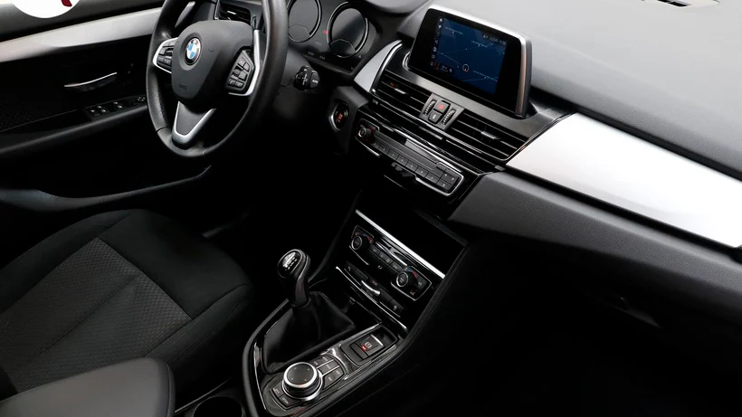 BMW Serie 2 216d Active Tourer - huvudbild