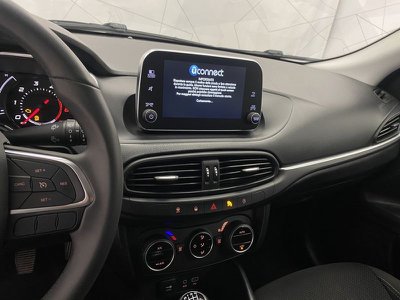 FIAT Tipo (2015 ) Hatchback E6D 1,3 Mjt 95cv EASY Euro 6d Temp, - huvudbild