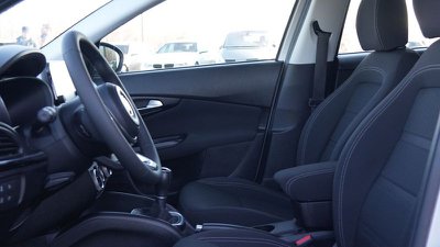 FIAT Tipo (2015 ) Hatchback E6D 1,3 Mjt 95cv EASY Euro 6d Temp, - huvudbild