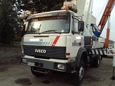 Iveco Lkw/trucks 190.30 Piattaforma Aerea 33 Mt, Anno 1992, KM 3 - huvudbild