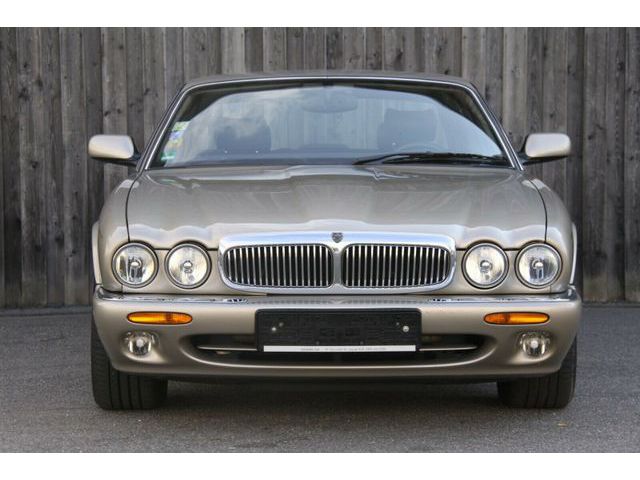 Jaguar XJ 8 4.0 Sovereign Garantie - huvudbild