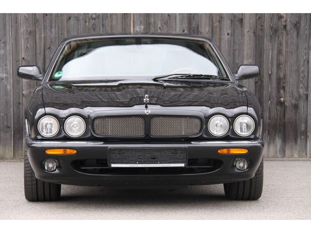 Jaguar XK8 Coupe KLIMA XENON 2HD GEPFLEGETR ZUSTAND - huvudbild