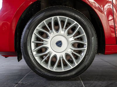 Lancia Ypsilon 1.2 69 CV 5 porte Silver, Anno 2016, KM 114247 - huvudbild
