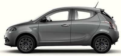 Lancia Ypsilon Ypsilon 1.0 FireFly 5 porte S&S Hybrid Silver, An - huvudbild