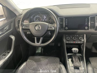 Volkswagen Golf 1.5 eTSI 150 CV EVO DSG Style, Anno 2020, KM 596 - huvudbild