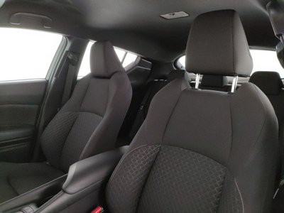 Toyota C HR 1.8 Hybrid E CVT Dynamic, Anno 2019, KM 71010 - huvudbild