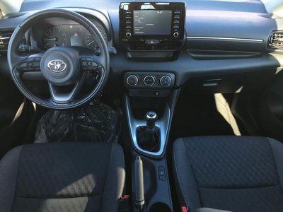 Toyota Yaris 1.5 Active 5p 125CV PARI AL NUOVO, Anno 2022, KM 26 - huvudbild