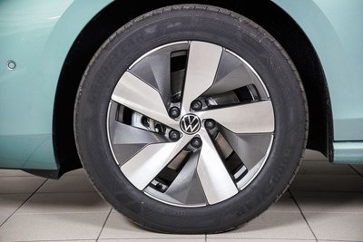 Volkswagen Touran 2.0 TDI SCR DSG Business BlueMotion Technology - huvudbild