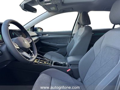 Volkswagen Golf VIII 2020 Benzina 1.5 tgi Life 130cv dsg, Anno 2 - huvudbild