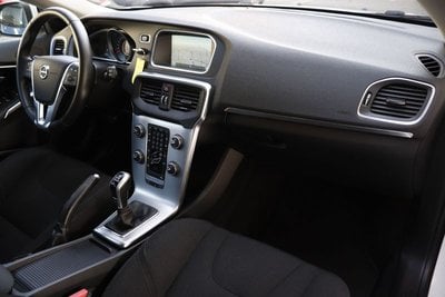 Volvo V40 D2 Momentum Promozione Unicoproprietario, Anno 2016, K - huvudbild